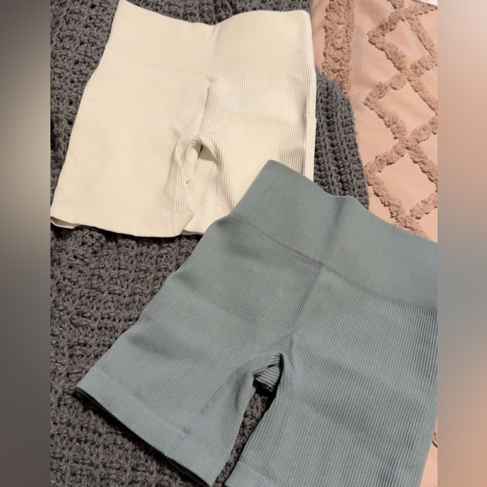 Women's Ribbed Bike Shorts - Cream and Blueish Gray